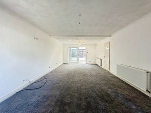 Lounge/Dining Room- click for photo gallery